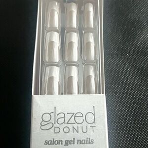 Glazed Donut Salon Gel Press-On Nails — French Glaze